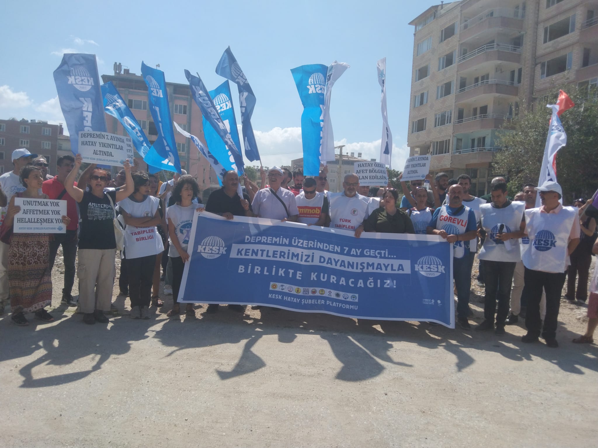 KESK, Adıyaman ve Antakya'dan Seslendi, Depremin 7. Ayında Sorunlar Daha da Ağırlaşmıştır!