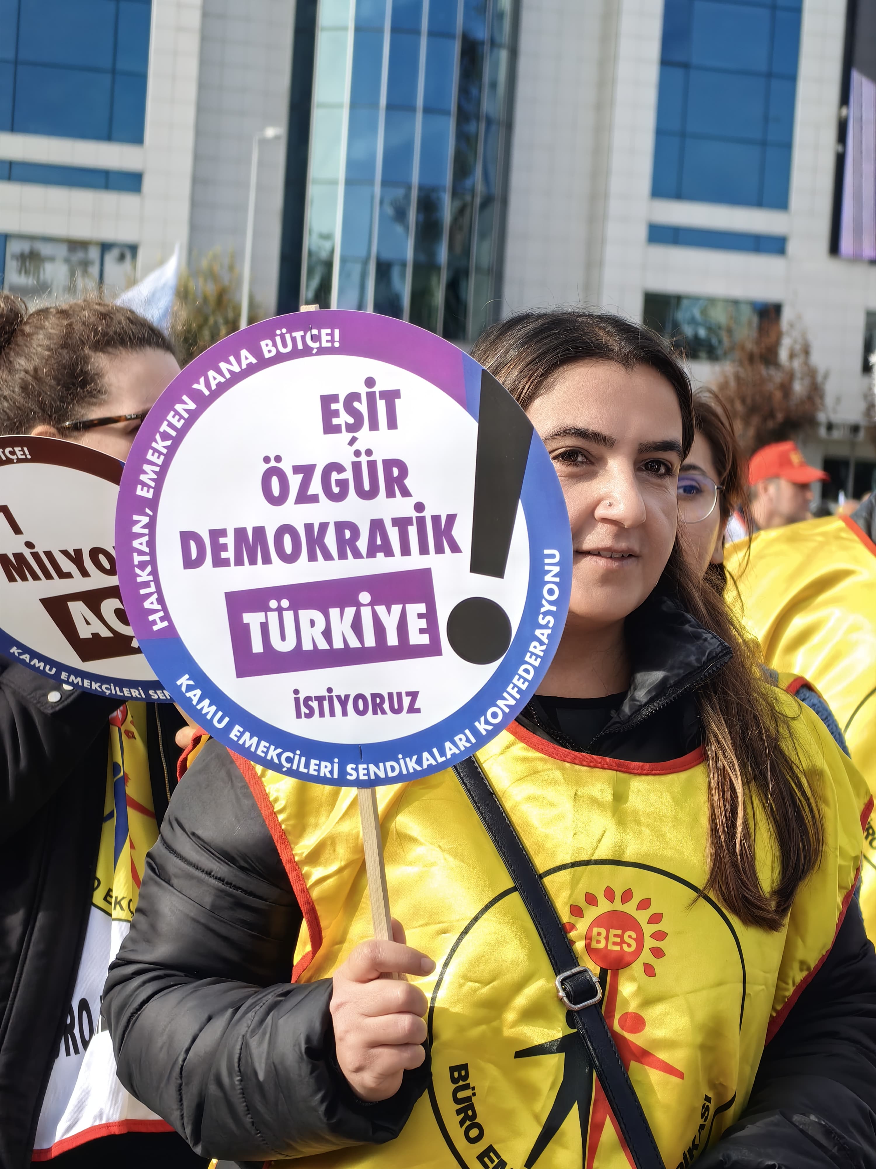 WhatsApp Image 2023-12-06 at 10.32.23 (3)